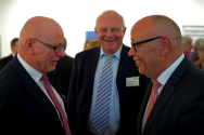 Johannes Fuchs, Michael Löher und Erhard Weimann, Bevollmächtigter des Freistaates Sachsen beim Bund im Gespräch