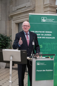 Begrüßung auf der Mitgliederversammlung 2017 durch den Präsidenten, Johannes Fuchs, Landrat a.D.