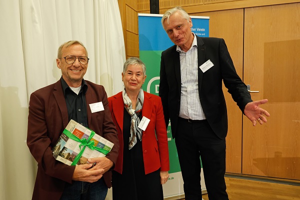 Foto: v.l.n.r.: Werner Hesse, Dr. Irme Stetter-Karp und Matthias Münning, Holger Groß