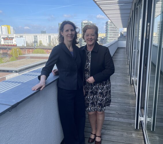 Foto von Dr. Verena Staats und Michaela Engelmeier – 