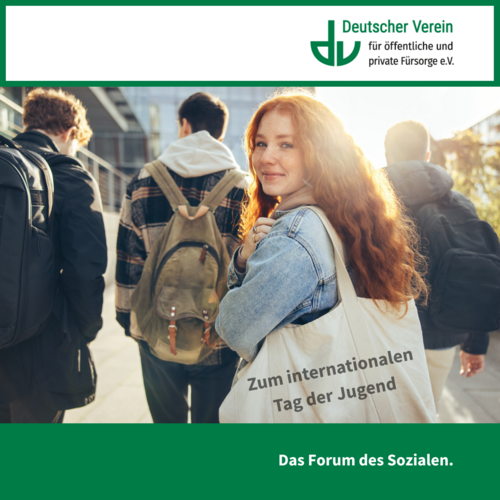Foto junger Studentinnen und Studenten – 