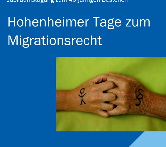 Grafik mit dem Titel der Veranstaltung und einem Foto zweier Hände – 