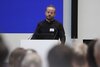 Foto zeigt Moritz Mühleib während der Ergebnispräsentation