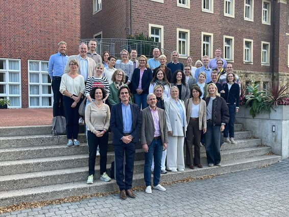 Gruppenfoto der Teilnehmenden an der Richtertagung