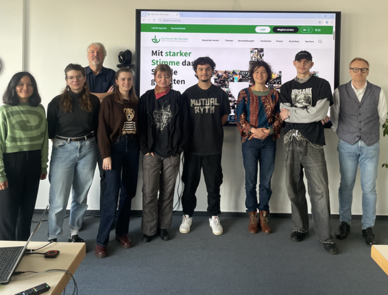 Gruppenbild der Studierenden der KHSB im Deutschen Verein. – 