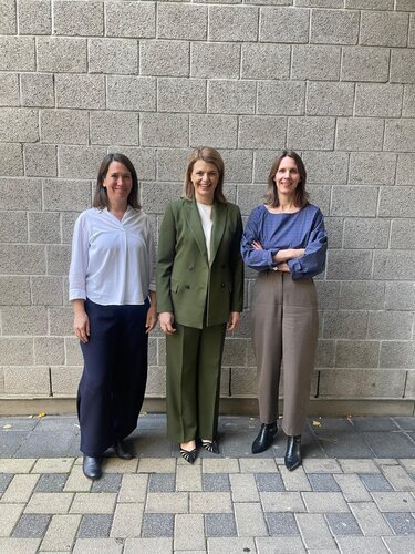 v.l.n.r. Dr. Anna Sarah Richter, Katrin Staffler und Dr. Verena Staats – 